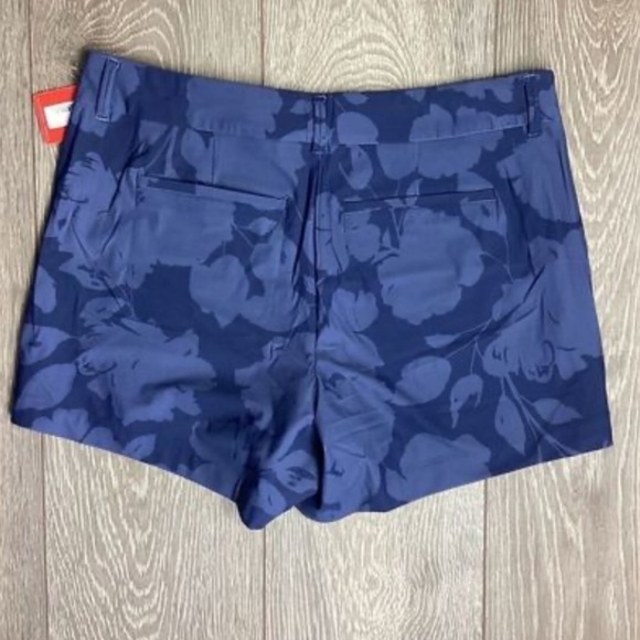 NWT Spanx Sunshine Collection 4” Pull On Shorts Floret Navy 4 Way Stretch Large - Picture 3 of 6